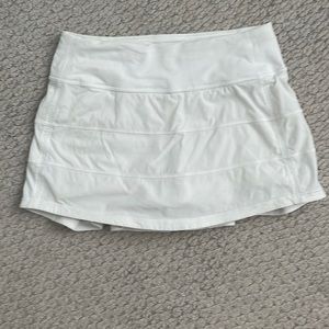 Lululemon white skirt size 2